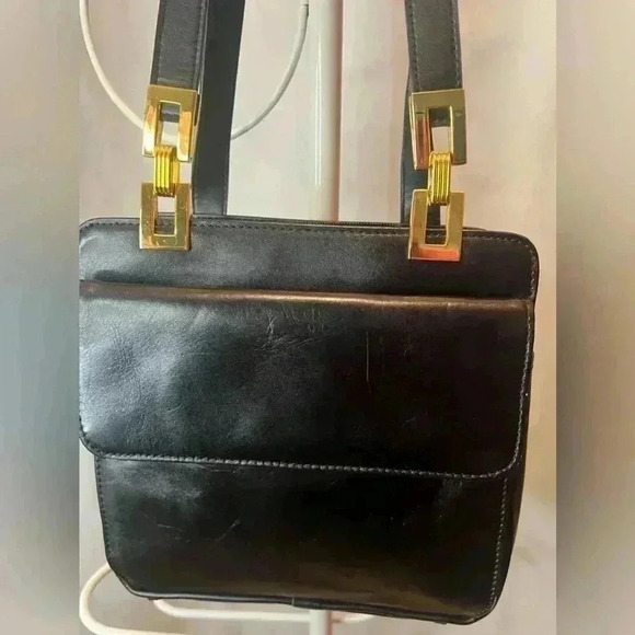 mano Handbags - Mano Black Leather classic style shoulder bag